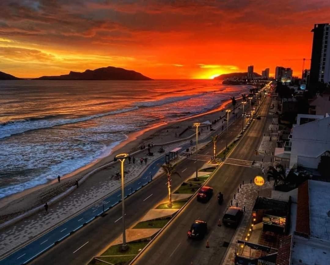 Casa Brisa Y Departamentos! A 3 Min La Playa&Malecon Villa Mazatlan Exterior photo